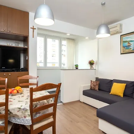 Anica Apartmán *